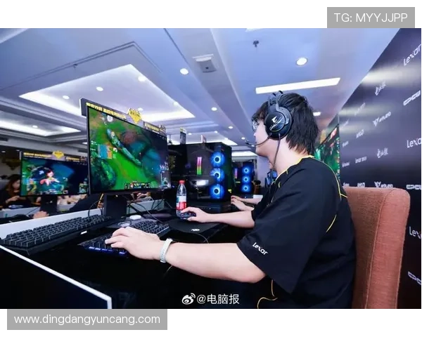 《全球电竞赛事激战正酣 各大战队争夺年度冠军宝座》