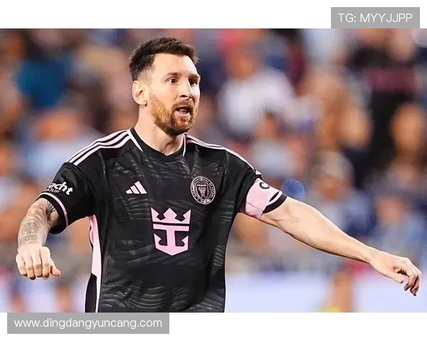 梅西重返巴萨引发热议 新赛季能否再创辉煌助力球队争冠